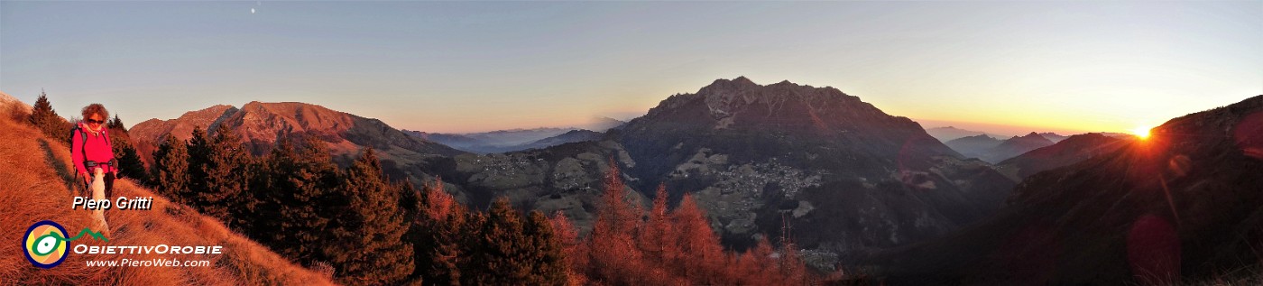 97 ...mentre il sole si abbassa rosseggiante all'orizzonte....jpg